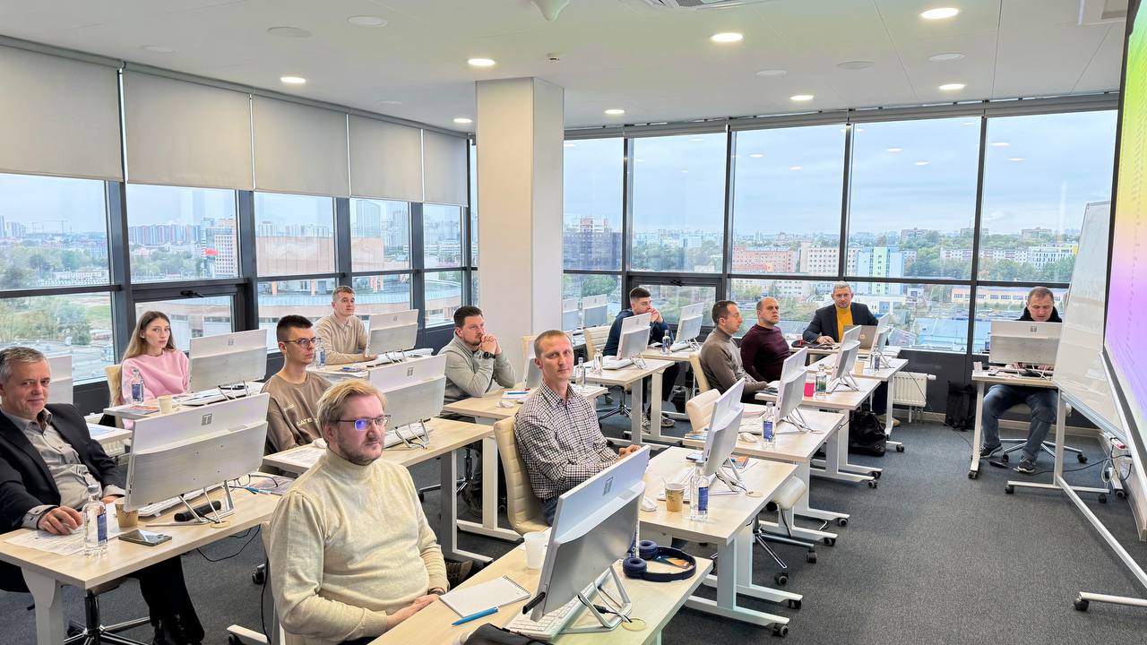 Практический семинар «Охота на угрозы в SOC» от AV Soft и TenIT.